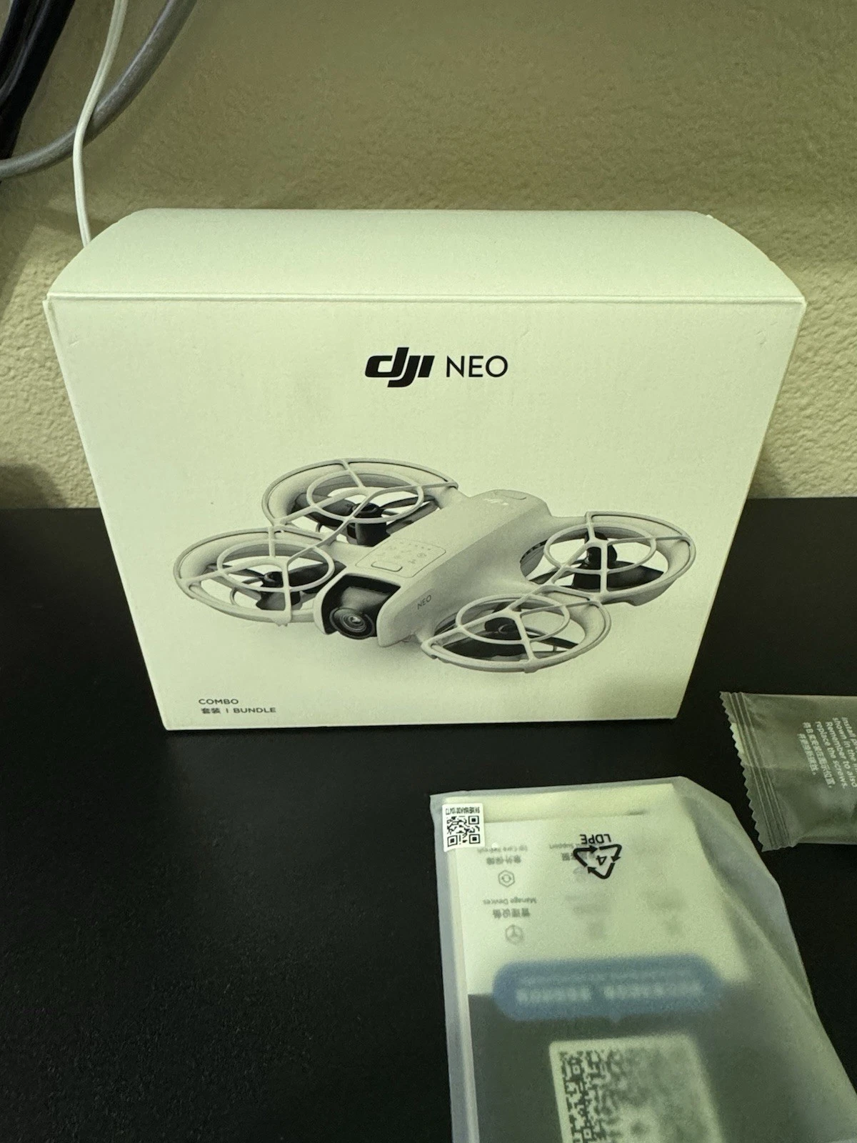 DJI Neo Combo – Compact Smart Drone (Combo Kit) thumbnail 5