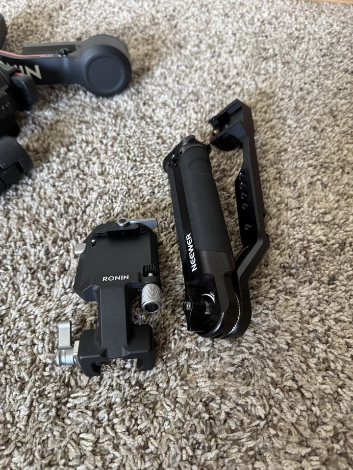 DJI Ronin-SC Gimbal Stabilizer for Mirrorless Cameras – Lightweight & Portable thumbnail 8