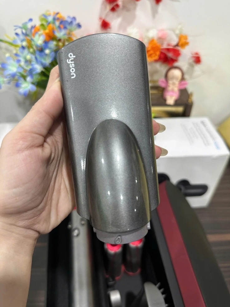 Dyson Airwrap Complete Styler HS01 – 220V, Nickel & Fuchsia, Red thumbnail 5