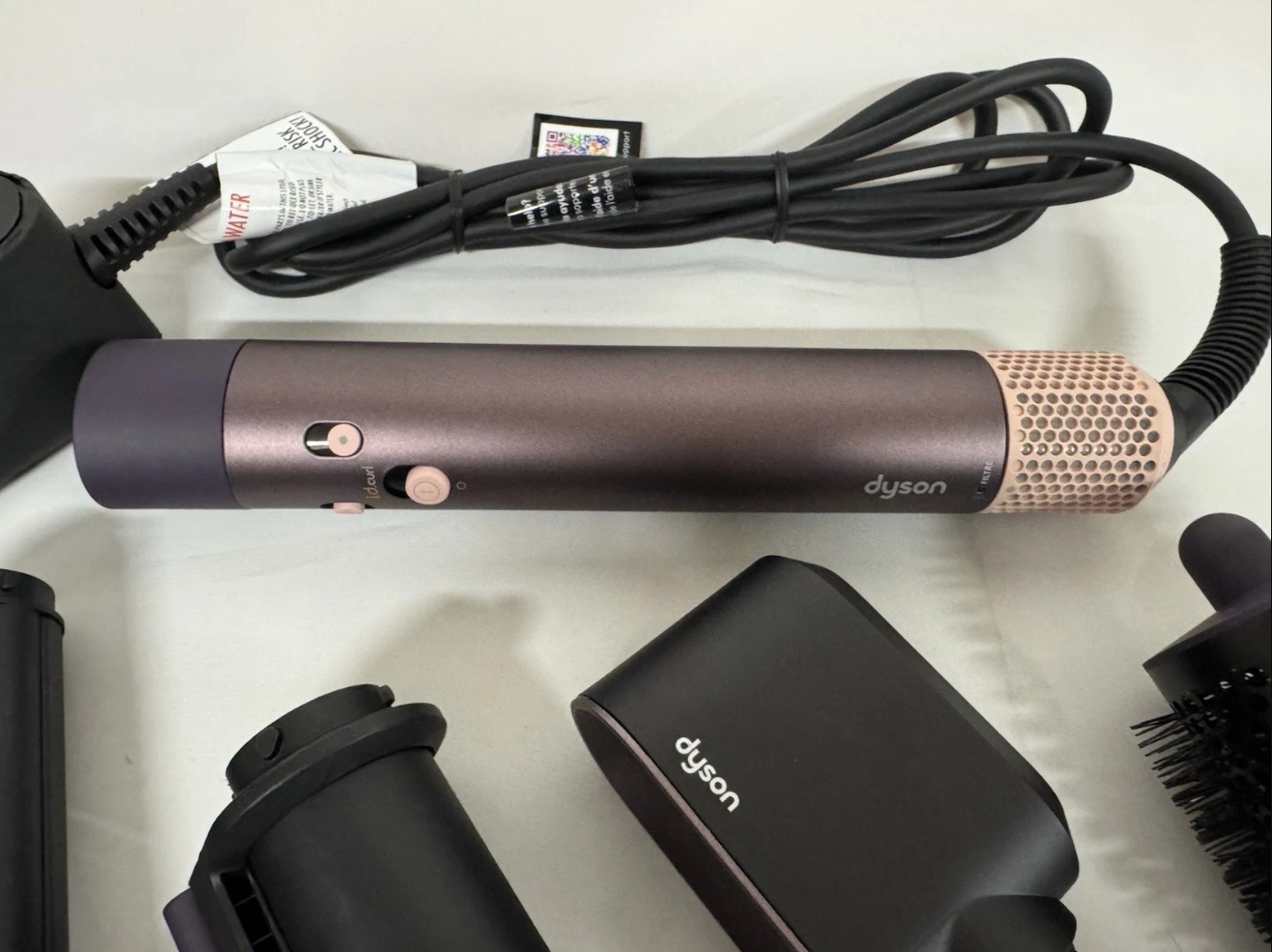 Dyson Airwrap i.d. Complete Multi-Styler & Dryer – Jasper Plum (Straight & Wavy) thumbnail 4