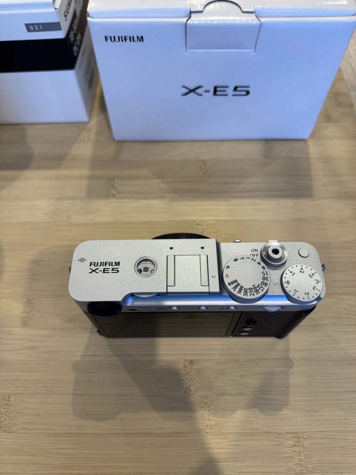 Fuji Fujifilm X-E5 + Sigma 18-50 2.8 NEW Condition thumbnail 4