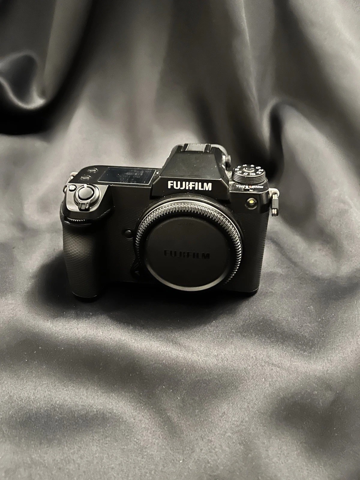 Fujifilm Fuji GFX 100S II Medium-Format Mirrorless Camera Body #208 thumbnail 9