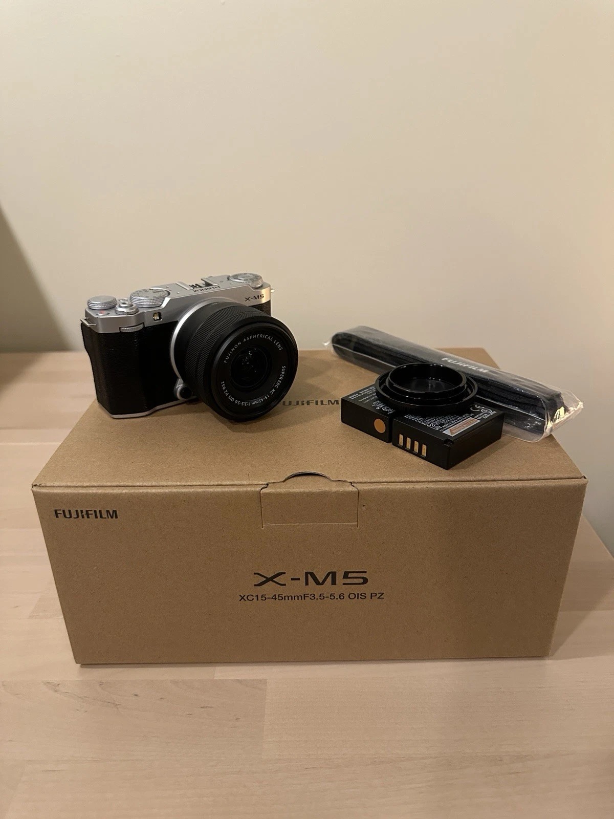 Fujifilm X-M5 Digital Camera Silver With XC 15-45 Kit Lens thumbnail 1