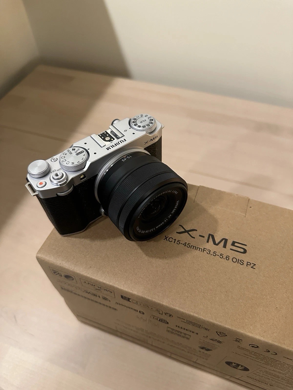 Fujifilm X-M5 Digital Camera Silver With XC 15-45 Kit Lens thumbnail 11