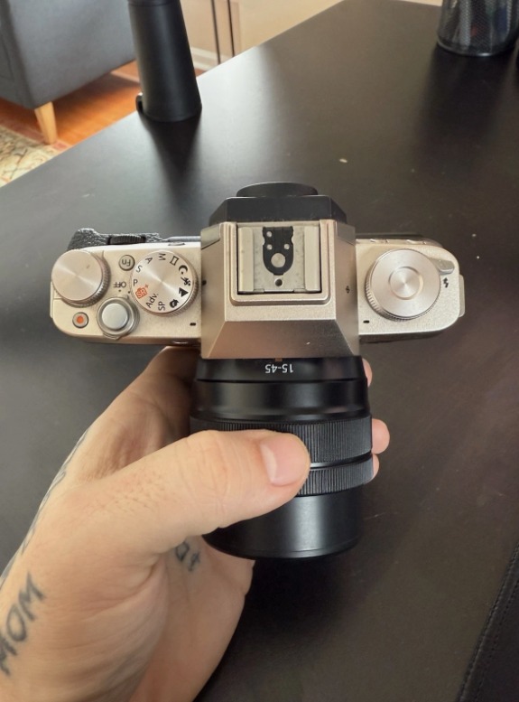 Fujifilm X-T100 Mirrorless Digital Camera – 24.2MP APS-C with XC 15-45mm Kit Lens thumbnail 4