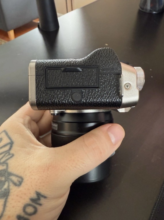 Fujifilm X-T100 Mirrorless Digital Camera – 24.2MP APS-C with XC 15-45mm Kit Lens thumbnail 9