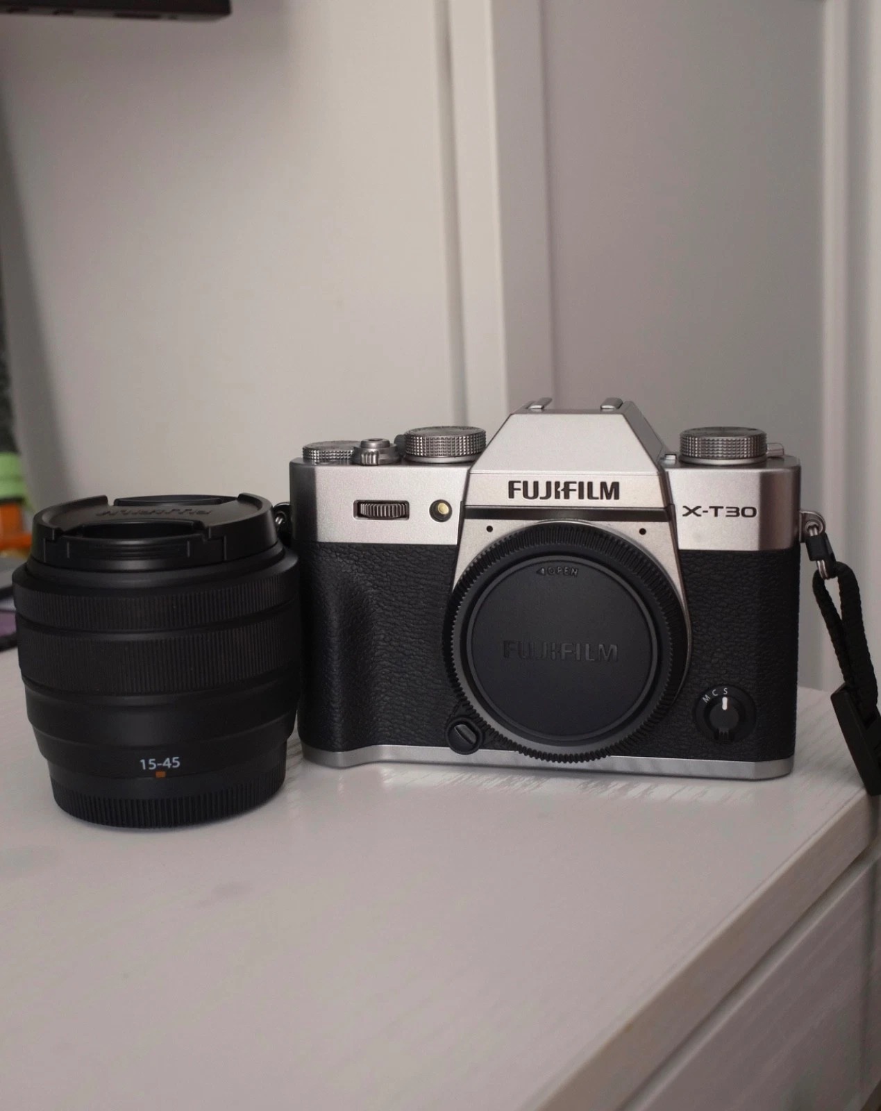 Fujifilm X-T30 II Mirrorless Camera - Silver Argent, with XC 15-45 mm Lens Kit thumbnail 1