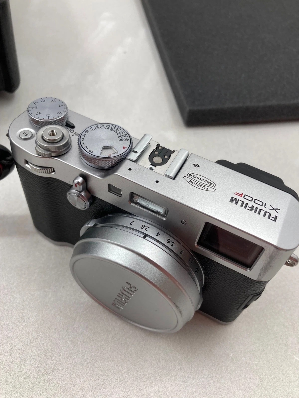 Fujifilm X100F Digital Camera With Fujinon Lens Silver Tested With Hard Case thumbnail 13