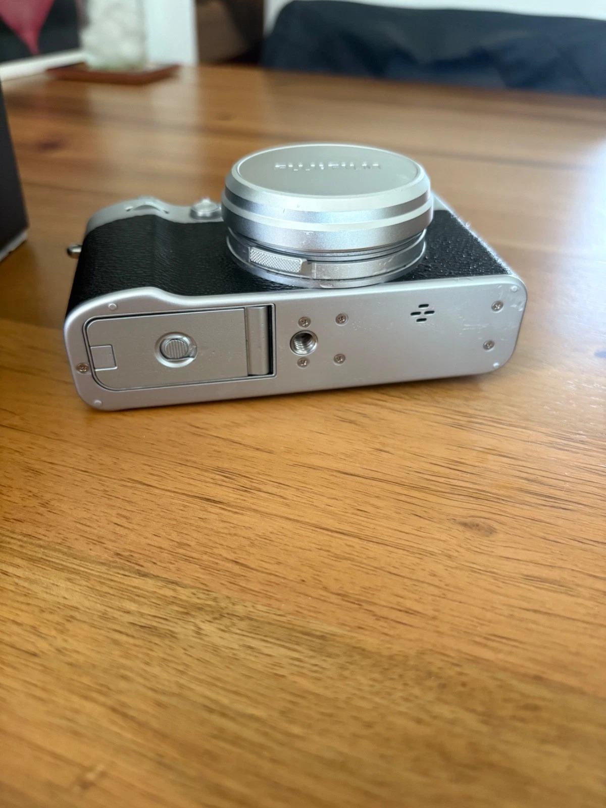 Fujifilm X100V 26.1MP Compact Camera - Silver thumbnail 6