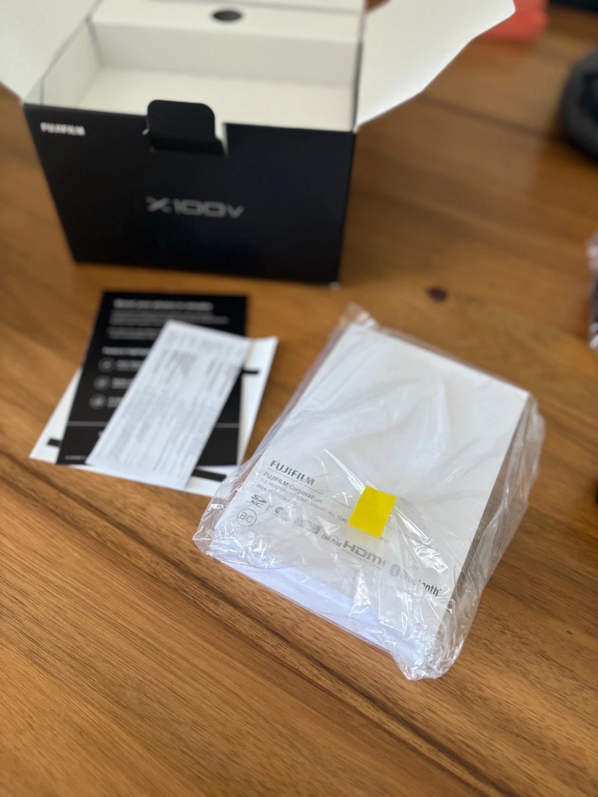 Fujifilm X100V 26.1MP Compact Camera - Silver thumbnail 8