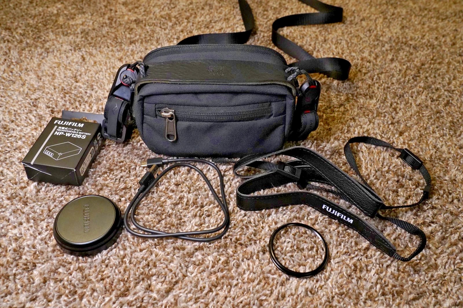 Fujifilm X100V 26.1MP Digital Camera – Black 5,500 Shutter Count – Excellent thumbnail 10