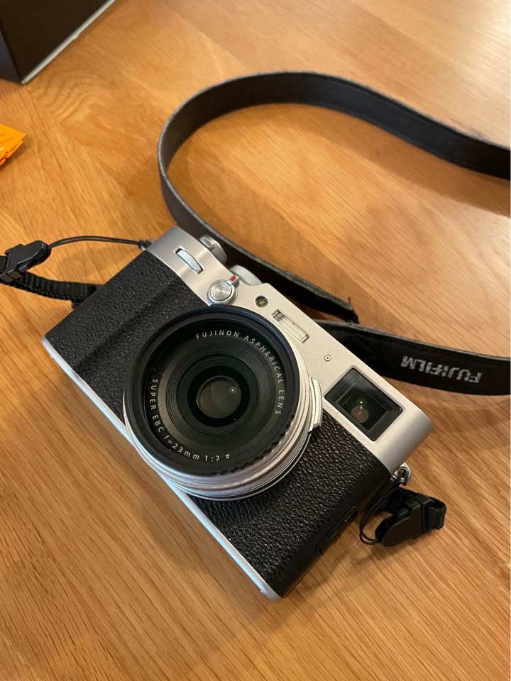 Fujifilm X100V Digital Camera – 26.1MP APS-C, 4K Video Brand new thumbnail 7