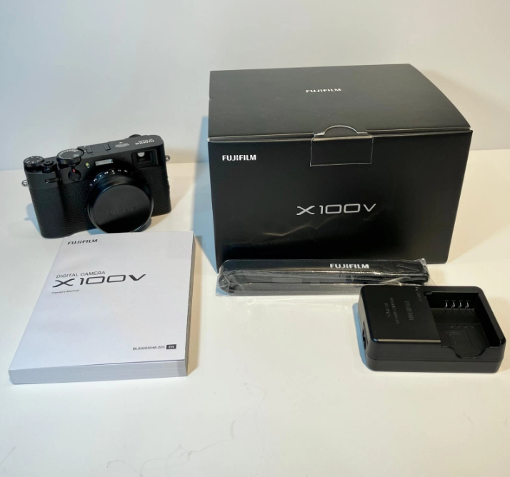 Fujifilm X100V Digital Camera – 26.1MP Compact, Black thumbnail 2