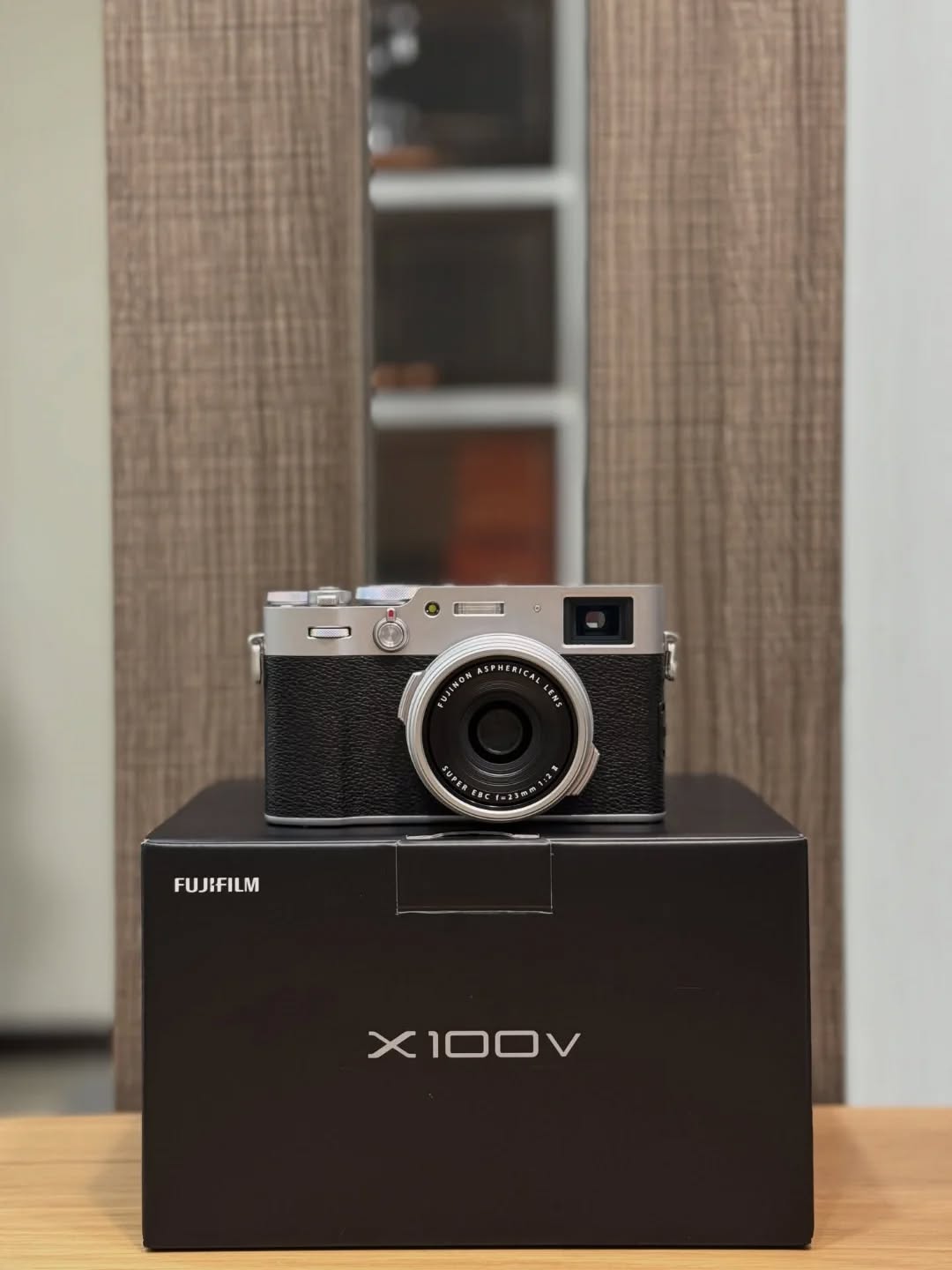 Fujifilm X100V Silver Body thumbnail 1