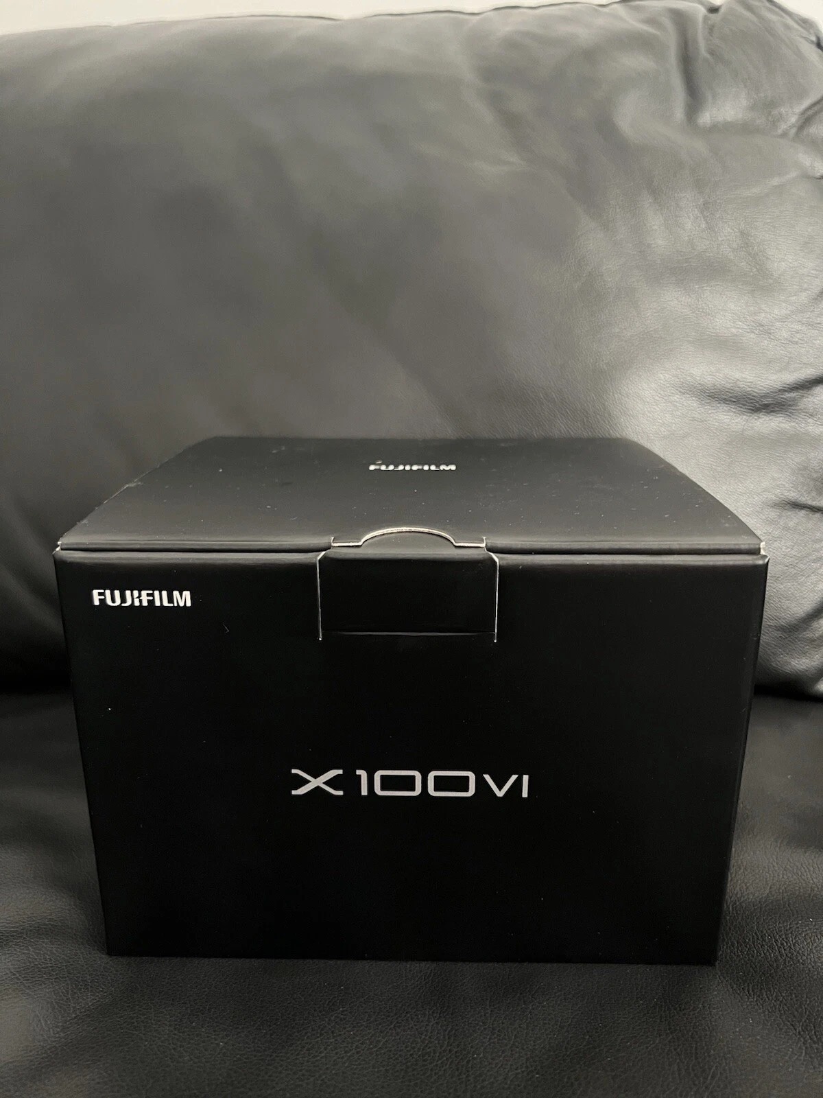 Fujifilm X100VI 40.2MP Compact Digital Camera Silver BRAND NEW thumbnail 9