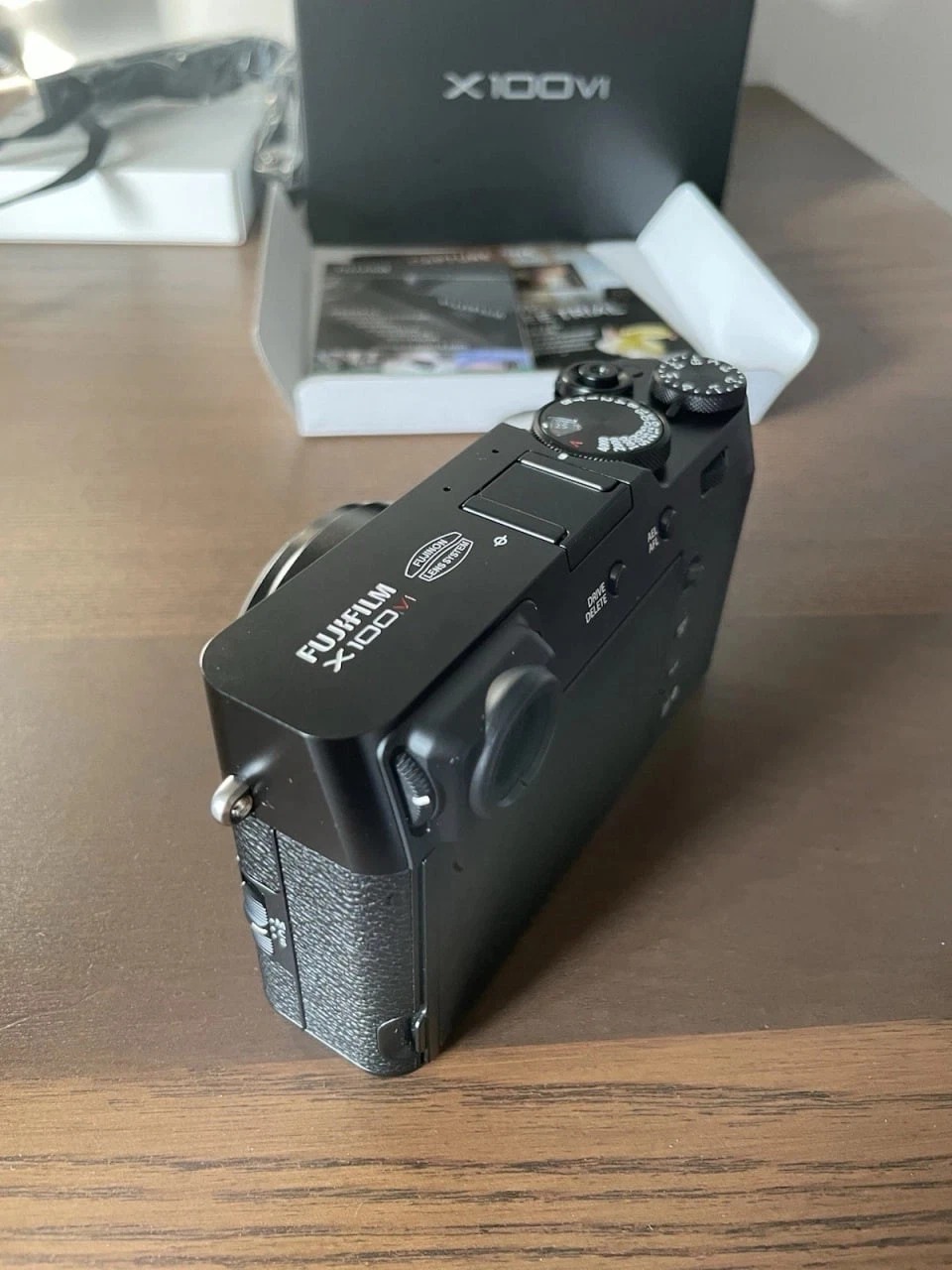 Fujifilm X100VI 40MP Digital Camera Like new condition thumbnail 5