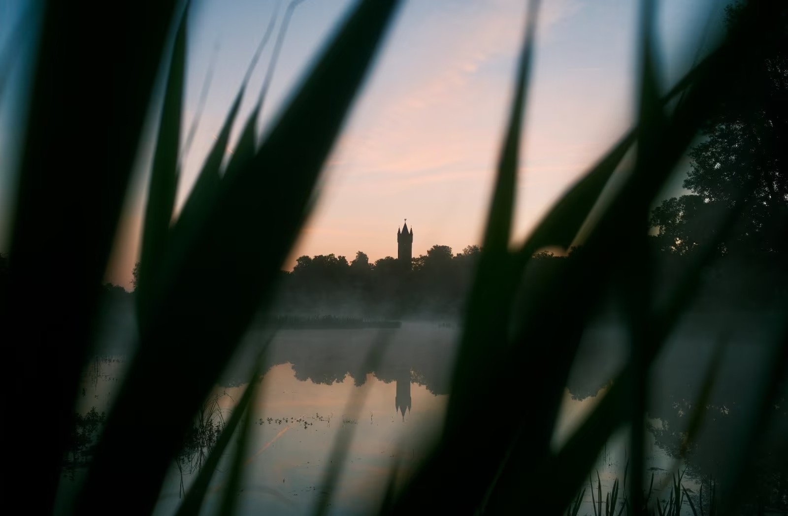 Fujifilm X100VI Black + Accessory Kit – Like-new condition thumbnail 2