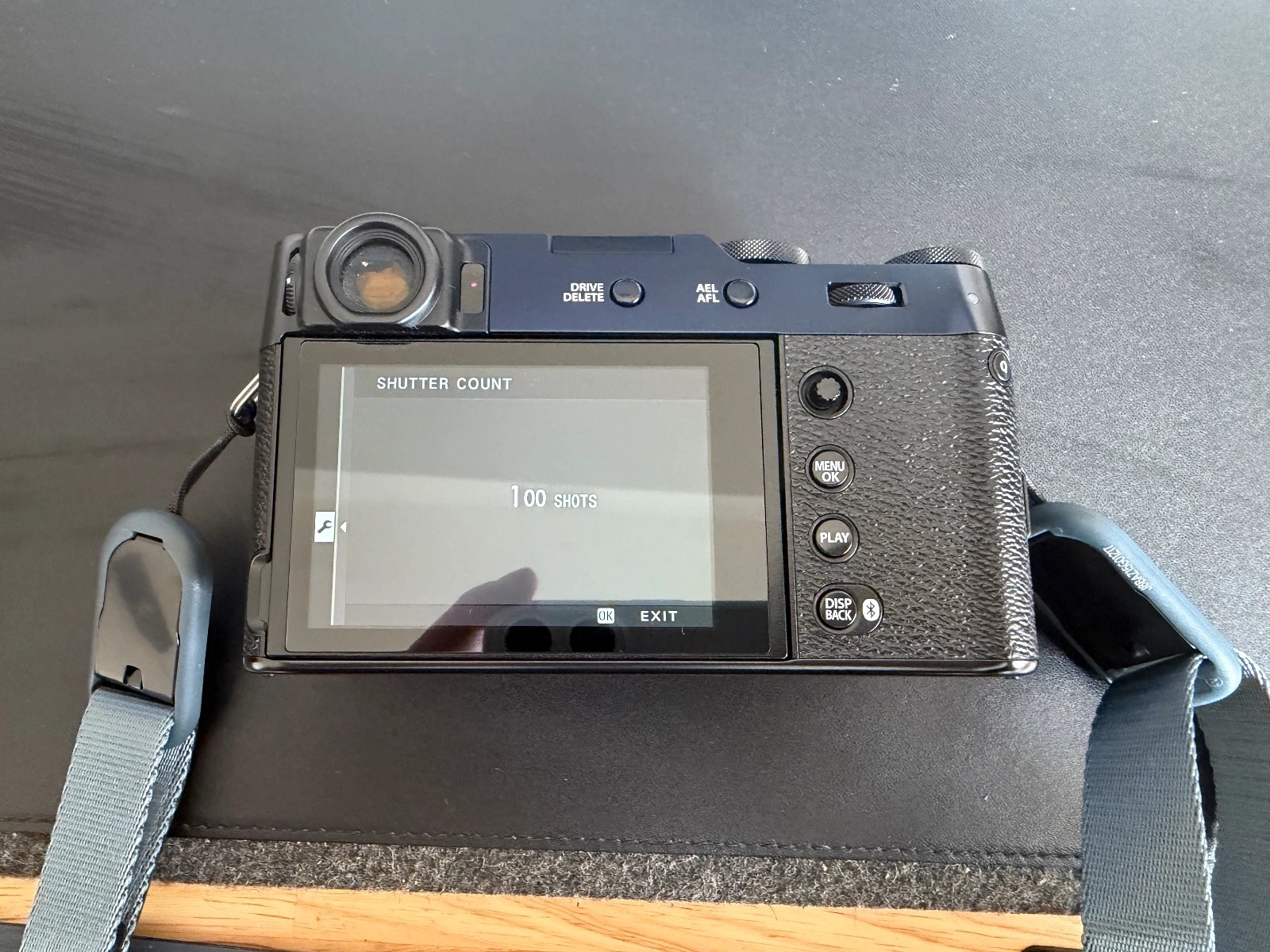 Fujifilm X100VI Black Camera used once, 100 shutters ,+ SD Card and extra strap thumbnail 10