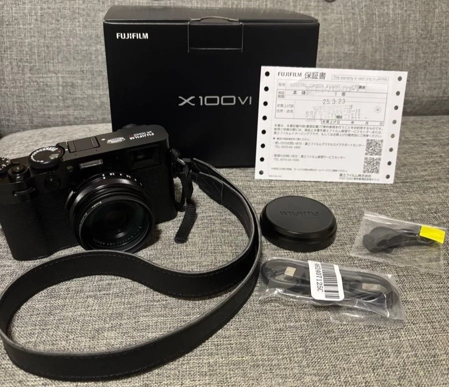 FUJIFILM X100VI Black Compact Digital Camera 4200 Shots with Warranty Card Used thumbnail 14