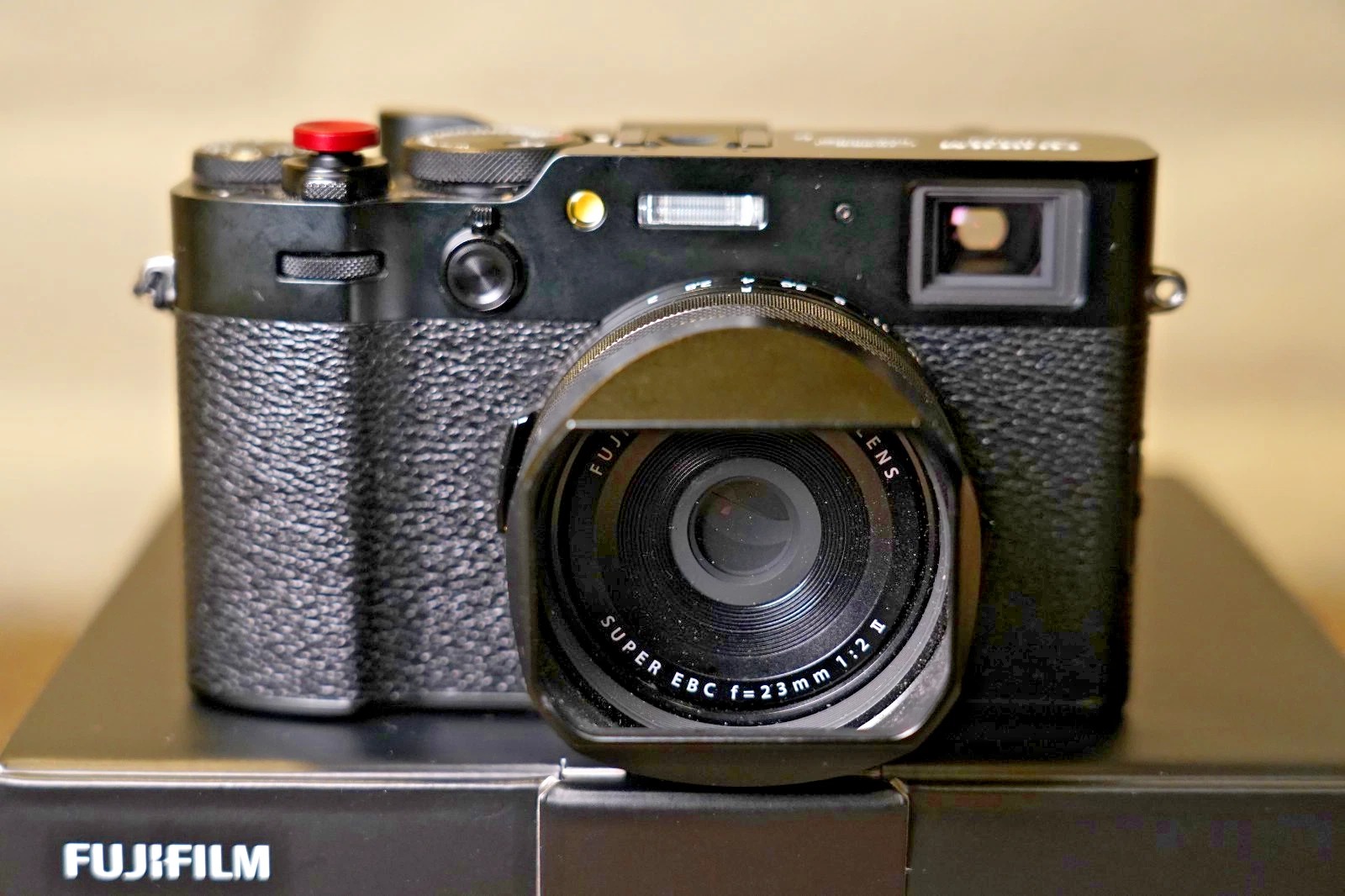 Fujifilm X100VI Black Digital Camera thumbnail 2