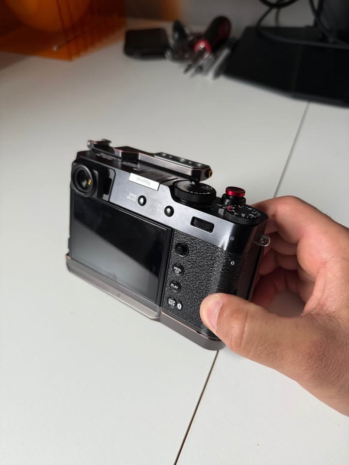 Fujifilm X100VI Bundle – Complete Set, Excellent Condition thumbnail 4