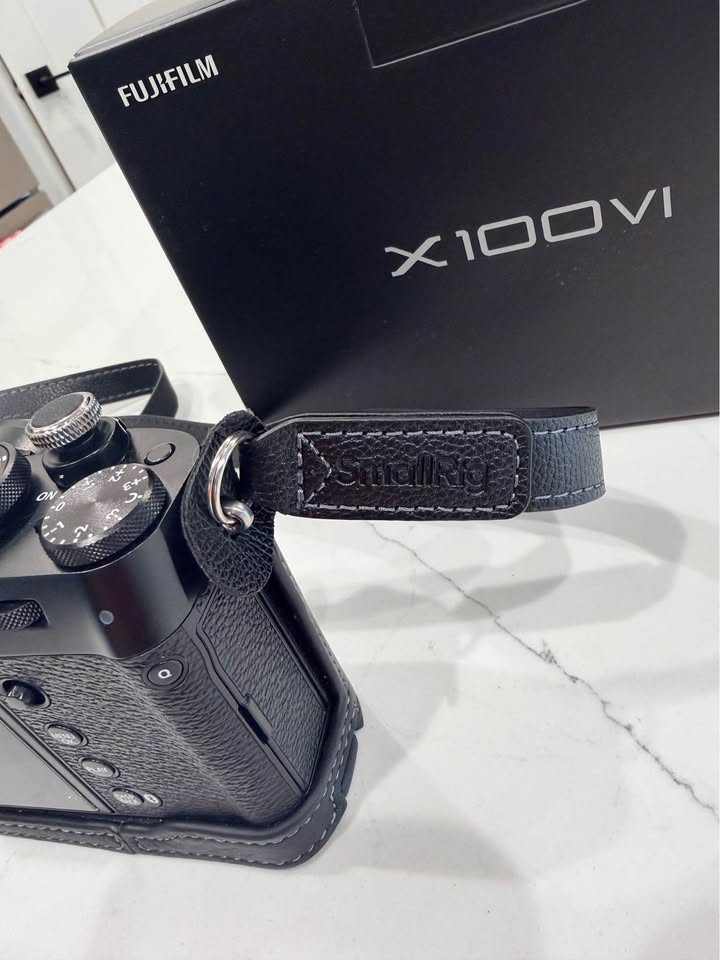 Fujifilm X100VI – Like New, Latest Release & Hard to Find thumbnail 3