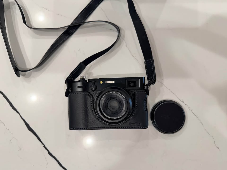 Fujifilm X100VI – Like New, Latest Release & Hard to Find thumbnail 4