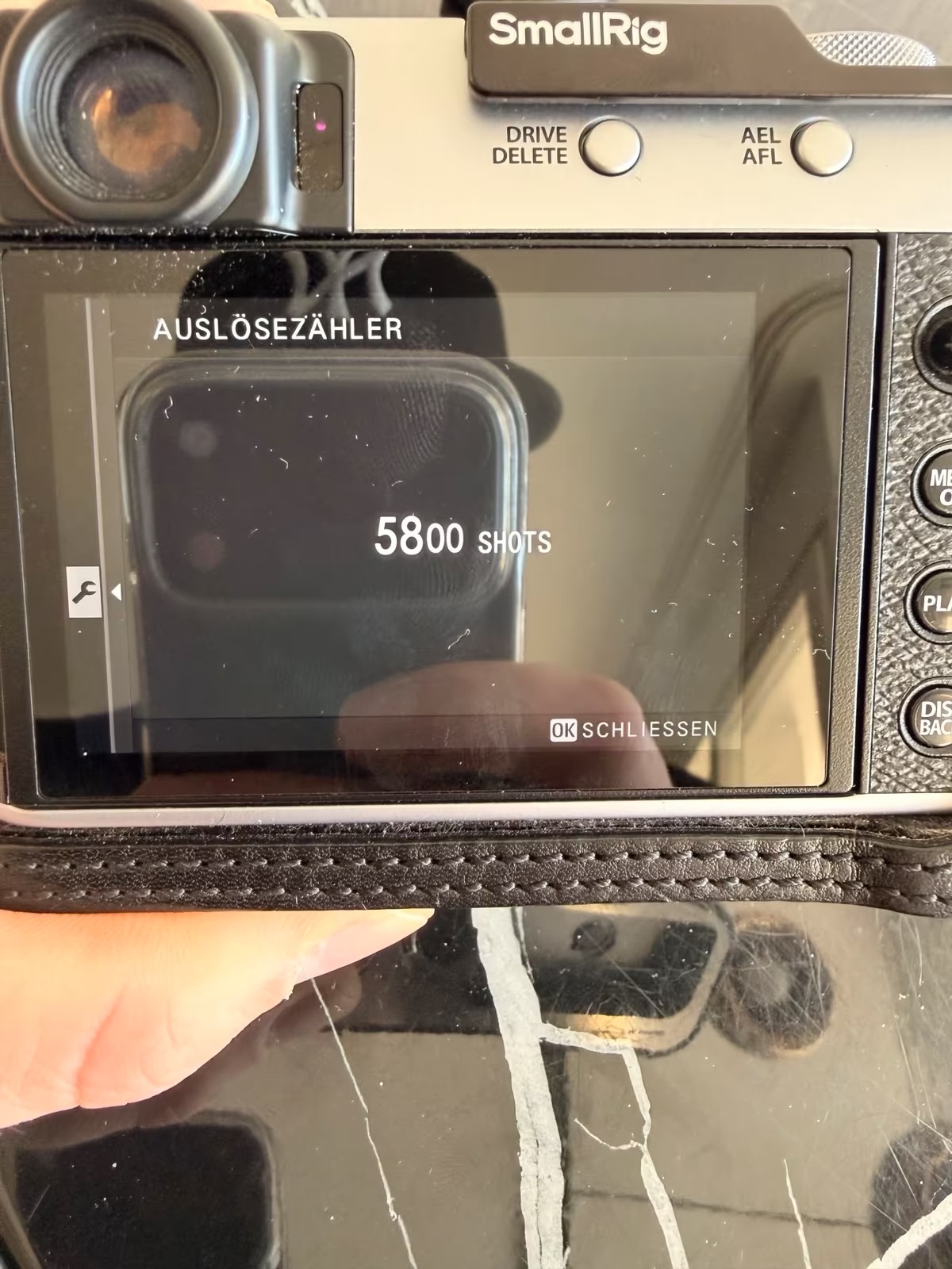 Fujifilm X100VI Premium Bundle – Excellent Condition, Includes Accessories thumbnail 6