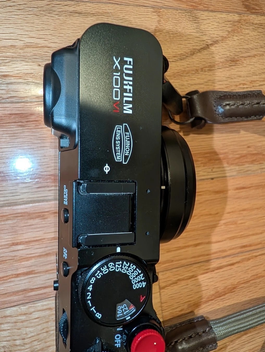 Fujifilm X100VI Silver Camera – Used – With Accessories – Premium Compact Camera thumbnail 5