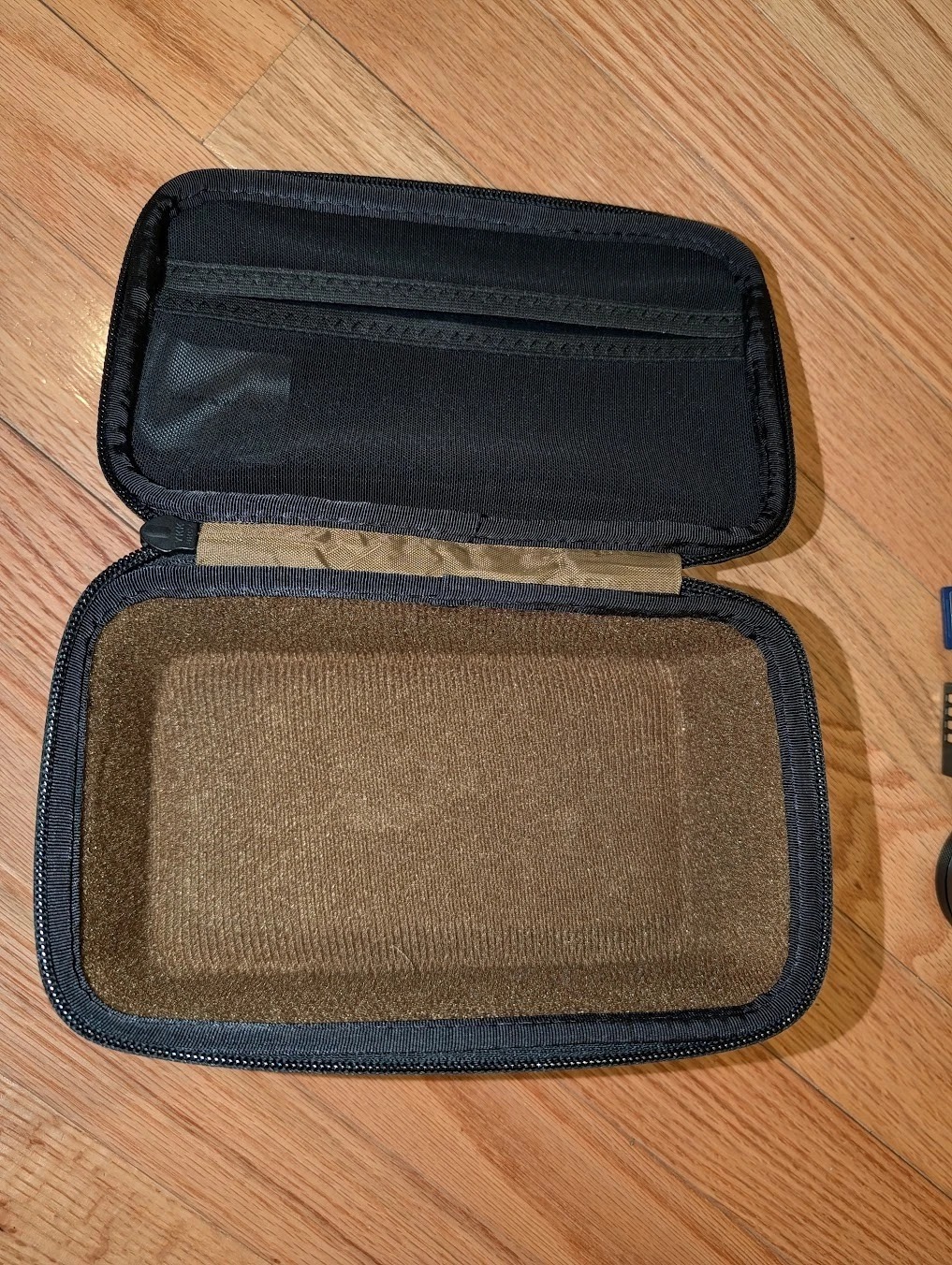 Fujifilm X100VI Silver Camera – Used – With Accessories – Premium Compact Camera thumbnail 8