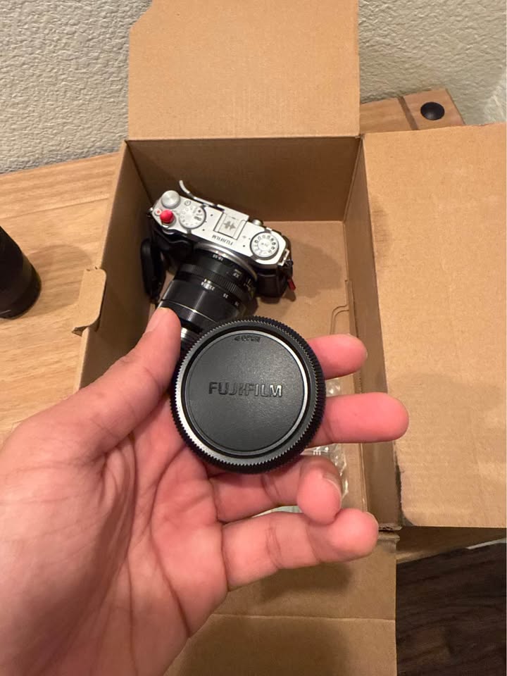 FujiFilm XM-5 Bundle + XF 18-55mm f/2.8-4 + Sigma 30mm lens thumbnail 5