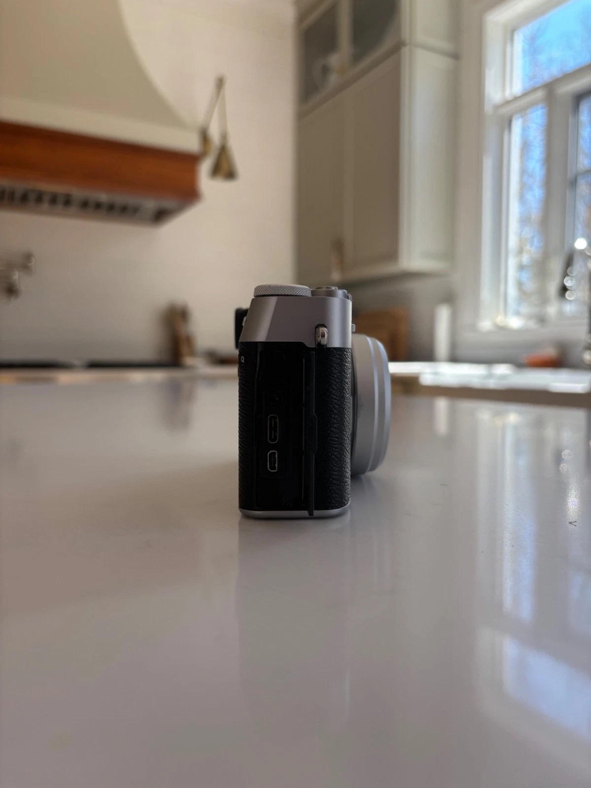 FUJIFULM X100VI CAMERA - MEGA BUNDLE (HUGE VALUE OF ACCESSORIES) thumbnail 6