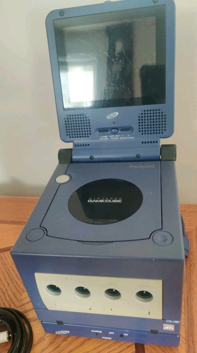 GameCube Lot - Resident Evil/MGS/SSBM/Intec Screen+Battery/Control+System - Read thumbnail 3