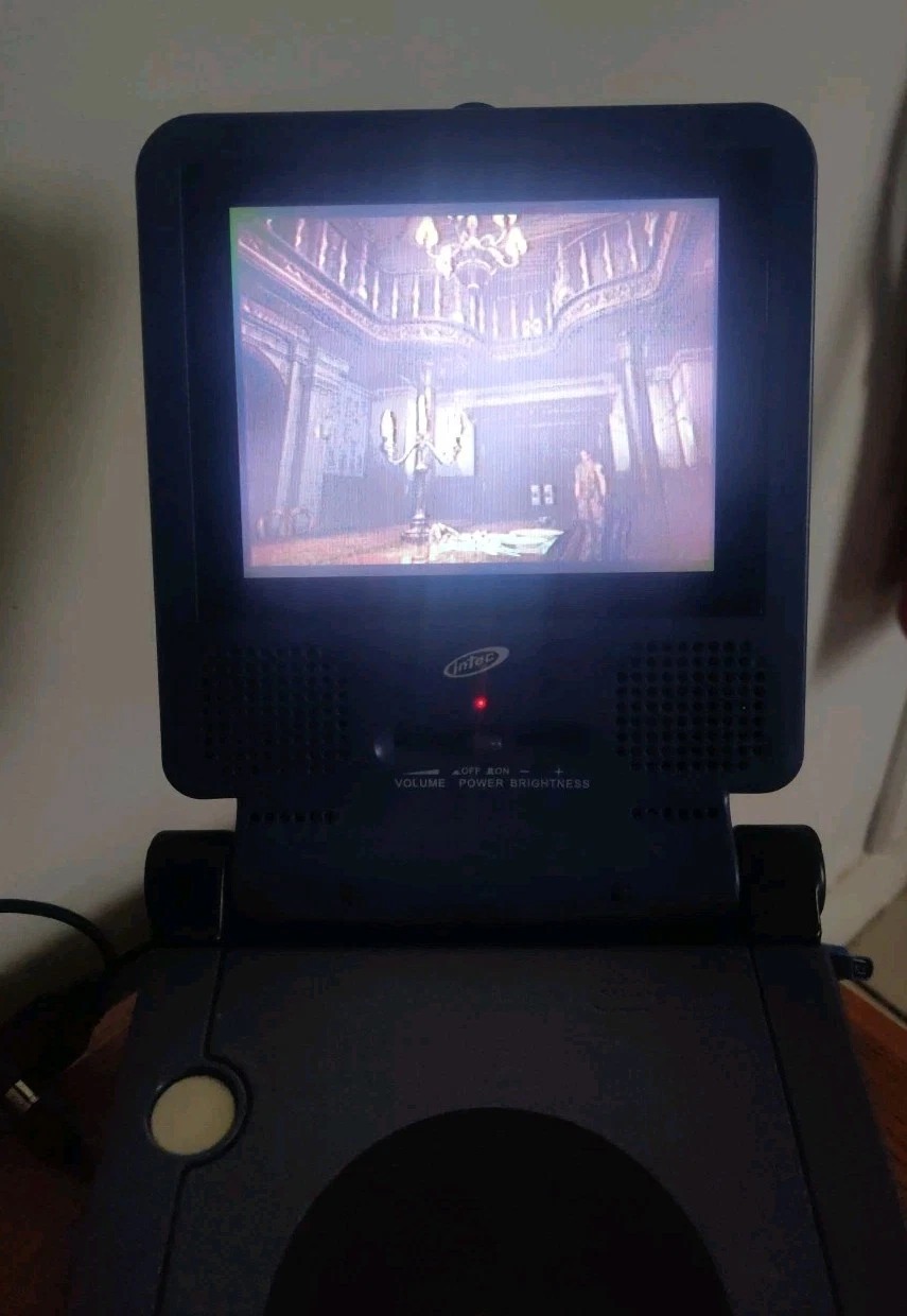 GameCube Lot - Resident Evil/MGS/SSBM/Intec Screen+Battery/Control+System - Read thumbnail 5