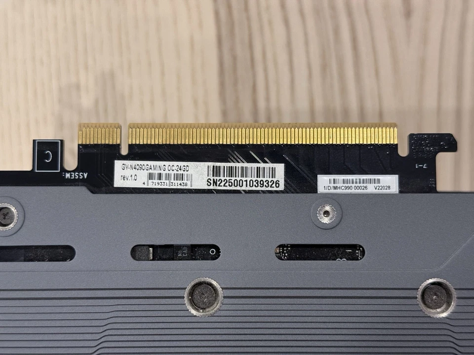 Gigabyte Nvidia GeForce RTX 4090 GAMING OC 24G thumbnail 4