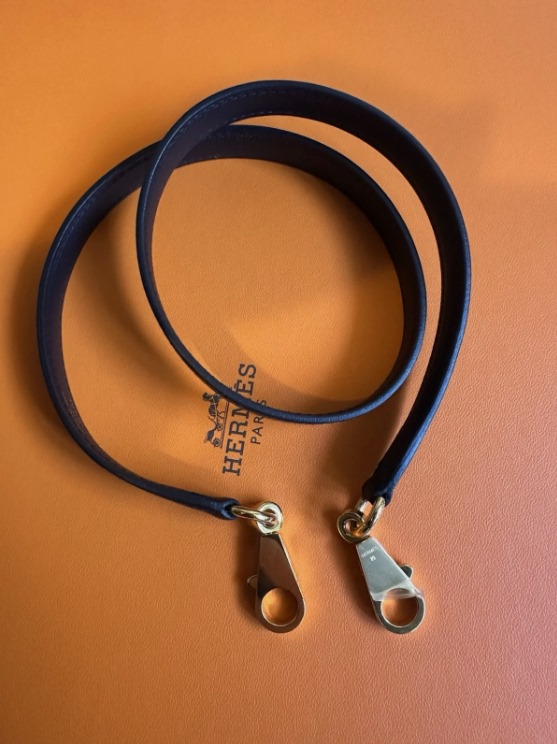 Hermès Kelly 25 Black,Timeless Classic with Gold Hardware thumbnail 16