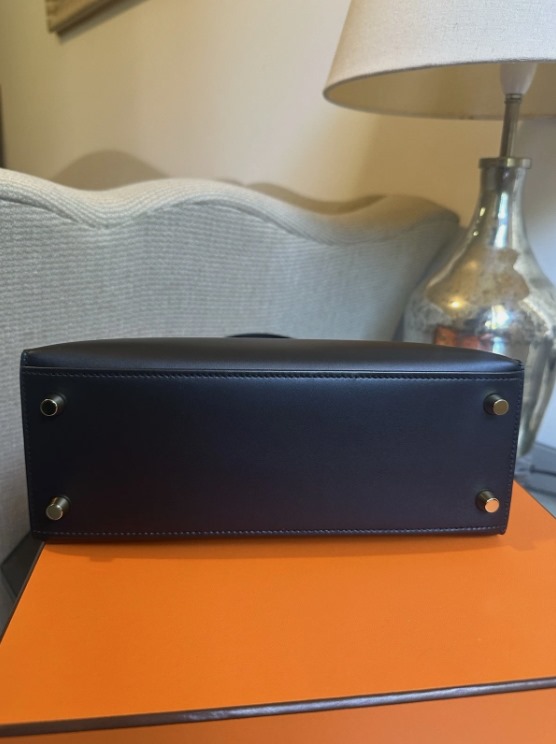 Hermès Kelly 25 Black,Timeless Classic with Gold Hardware thumbnail 20