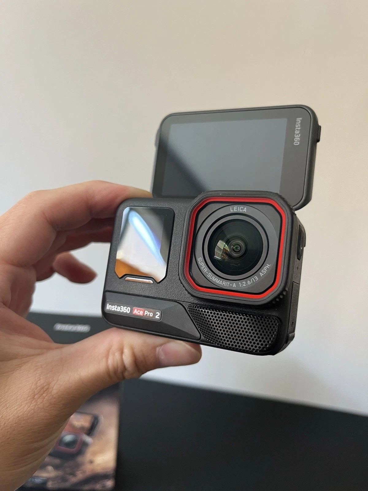 Insta360 Ace Pro 2 - 8k AI Powered Action Cam - Camera - Black thumbnail 1