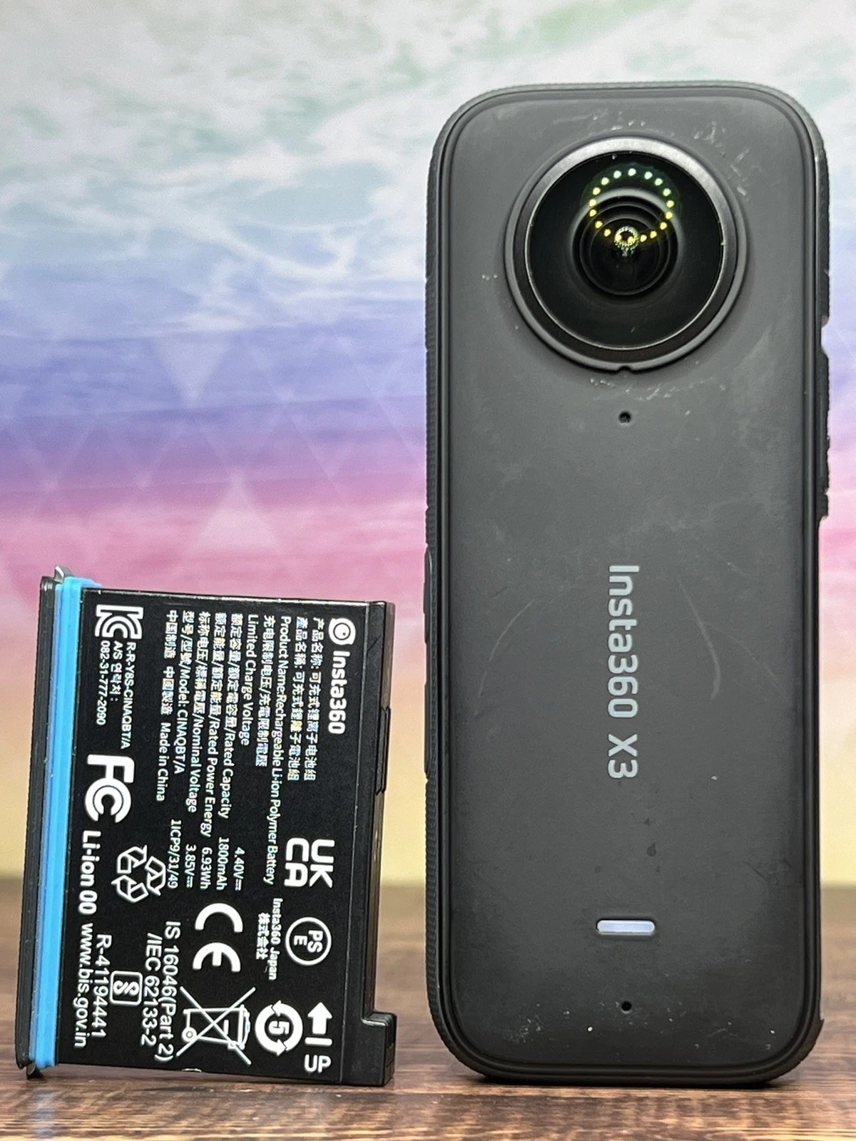 Insta360 X3 - 5.7K 360° Video 72MP 360° Photo Waterproof Touchscreen thumbnail 2