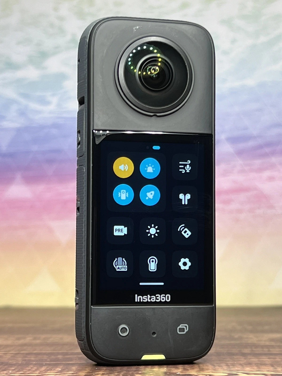 Insta360 X3 - 5.7K 360° Video 72MP 360° Photo Waterproof Touchscreen thumbnail 6