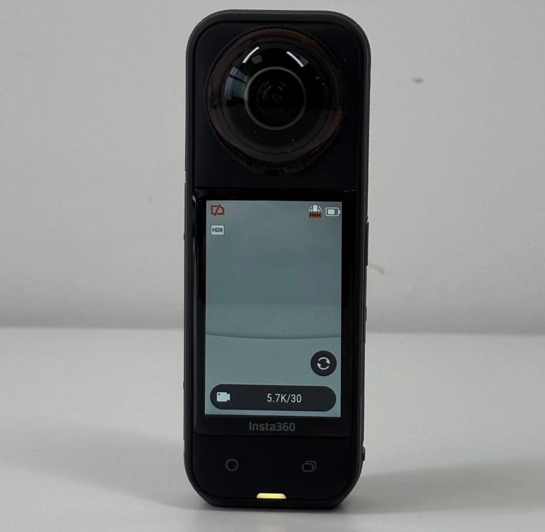 Insta360 X5 72MP 8K 360 Action Camera CINSAAHA Essentials Bundle thumbnail 2
