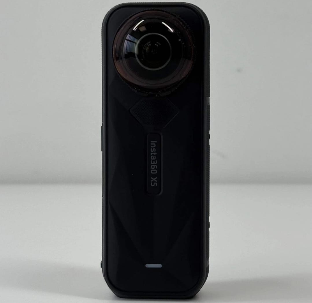 Insta360 X5 72MP 8K 360 Action Camera CINSAAHA Essentials Bundle thumbnail 4