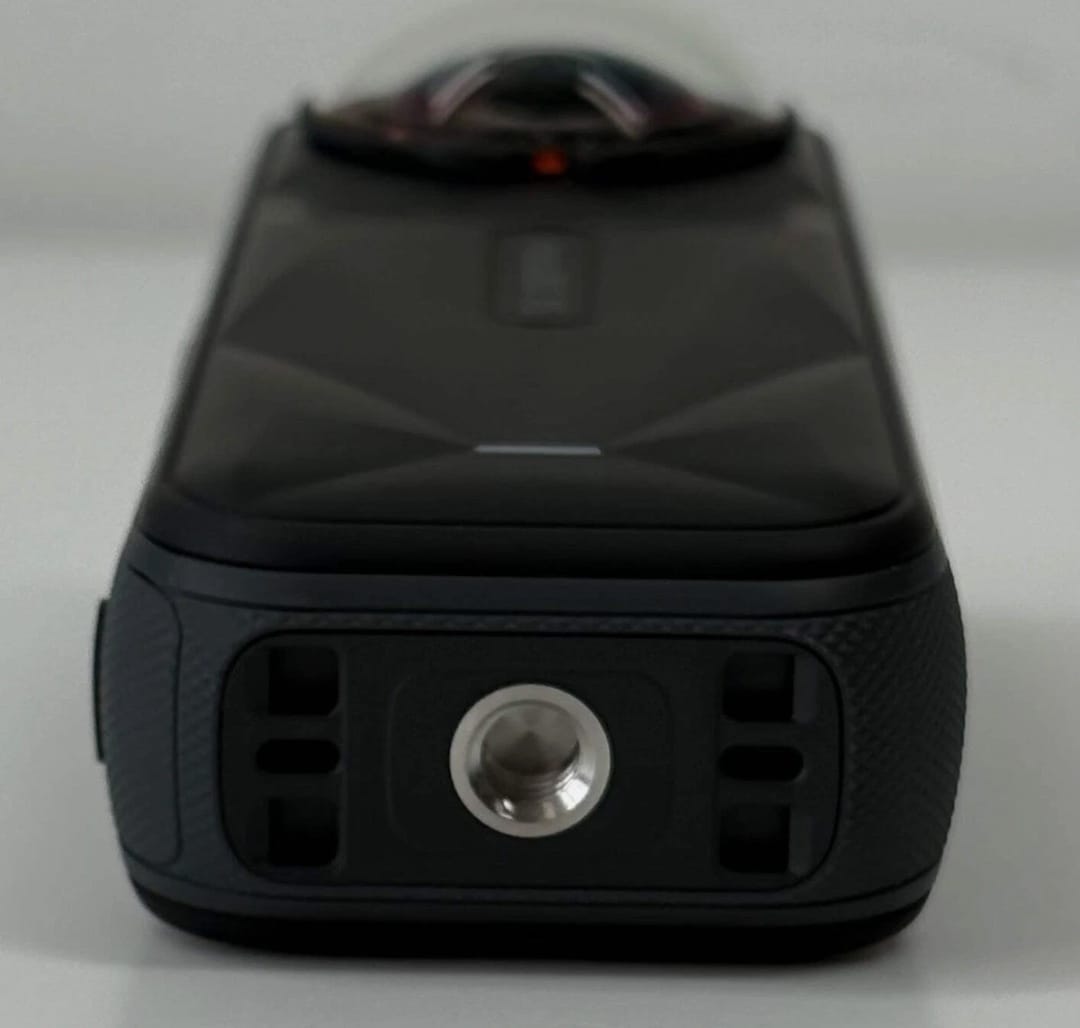 Insta360 X5 72MP 8K 360 Action Camera CINSAAHA Essentials Bundle thumbnail 9