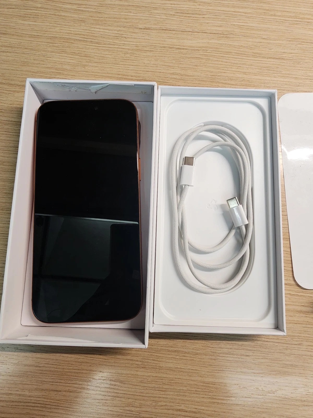 iPhone 17 Pro Max – A3527 International Version – Open Box thumbnail 7