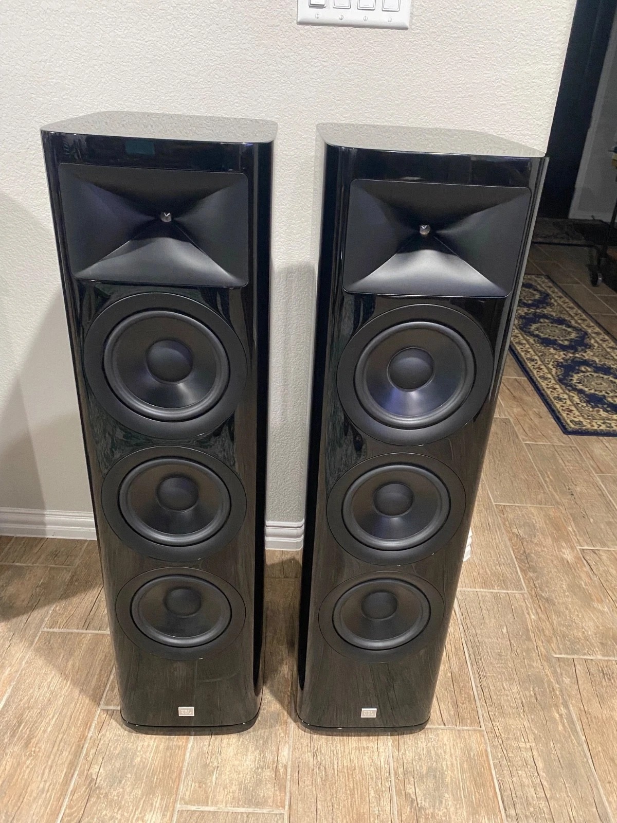 JBL HDI 3800 Floorstanding Speakers – Premium 3-Way Tower Speakers (Pair) thumbnail 3