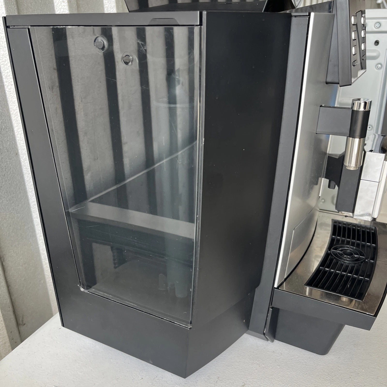 Jura X8 Platinum Commercial Office Espresso Coffee Machine – One-Touch Super Automatic thumbnail 7