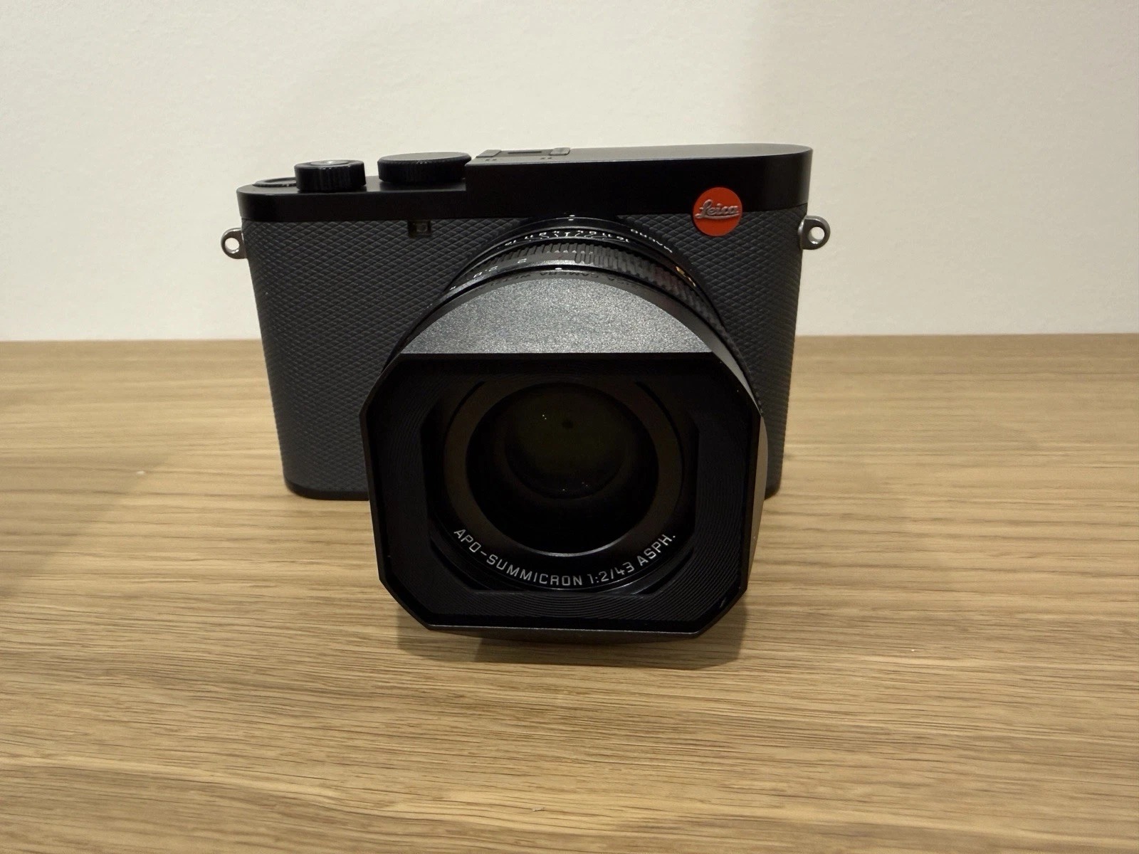 Leica Q3 43 (19084) – Black Lacquer Edition | 60MP | 43mm Compact | Like New | Original Packaging Included thumbnail 1