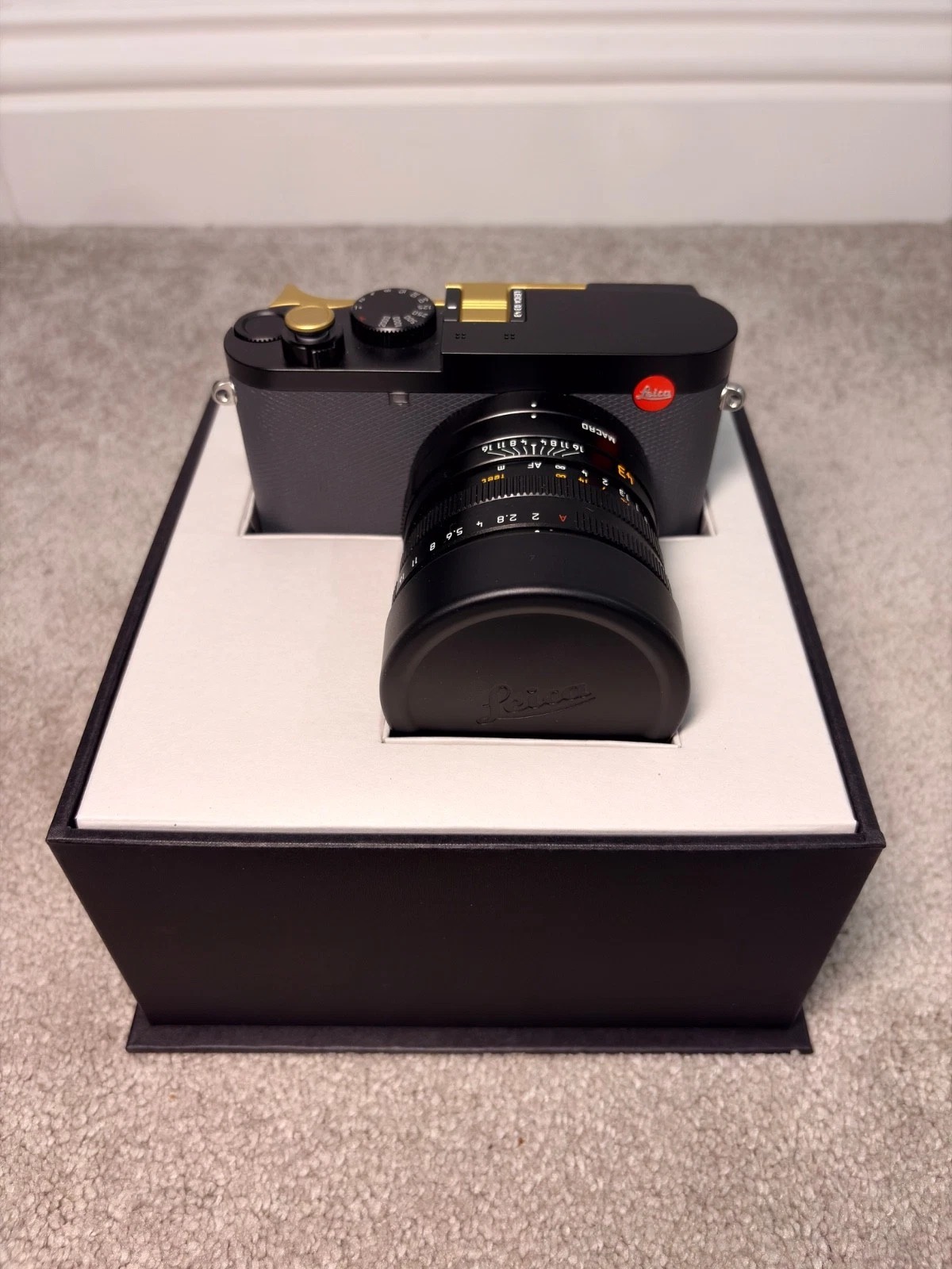 Leica Q3 43 – Pristine Condition | Extensive Accessories | Manufacturer Warranty Included thumbnail 1