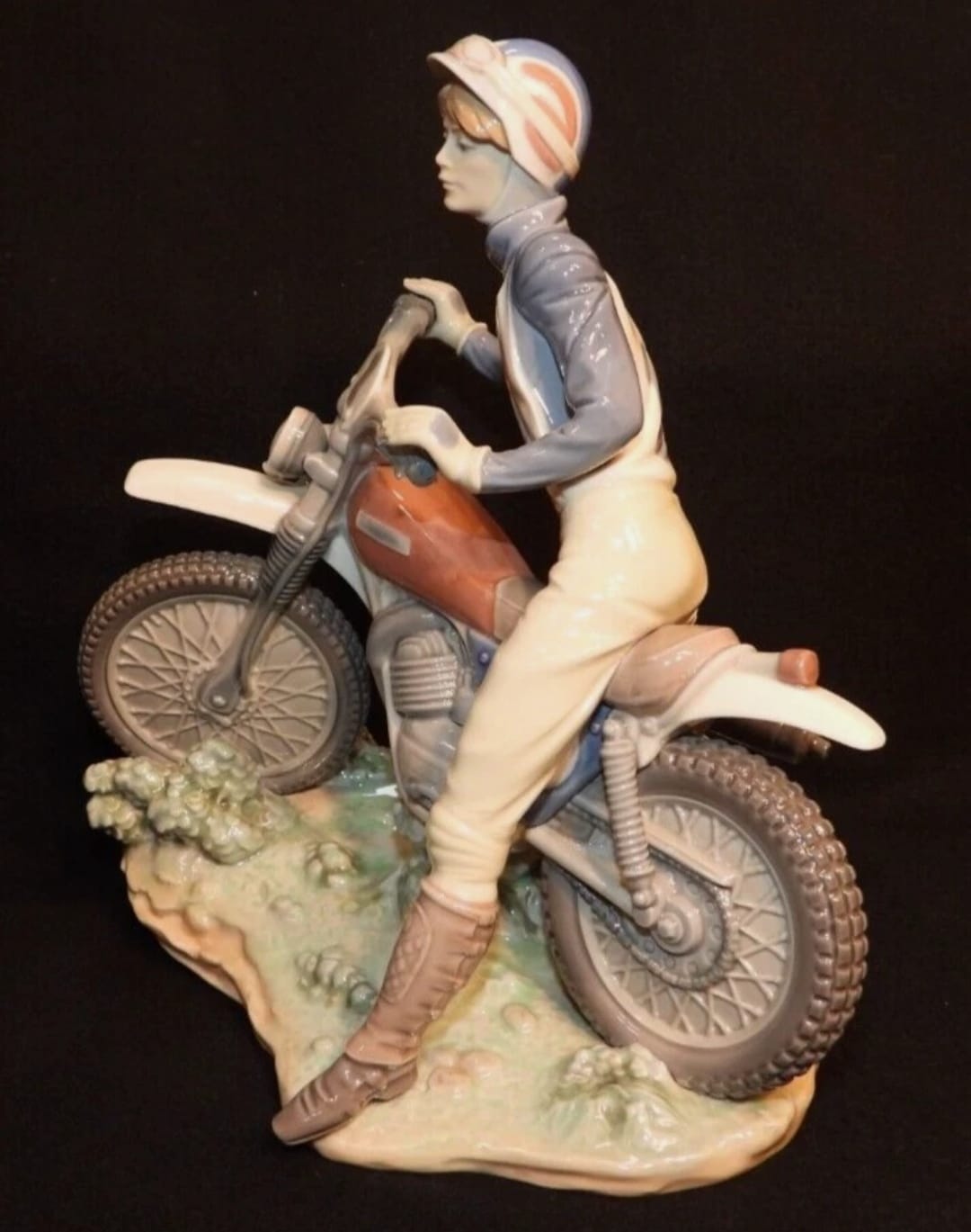 Vintage 1985 LLADRO 5270 Racing Motorcyclist Figurine Retired thumbnail 2