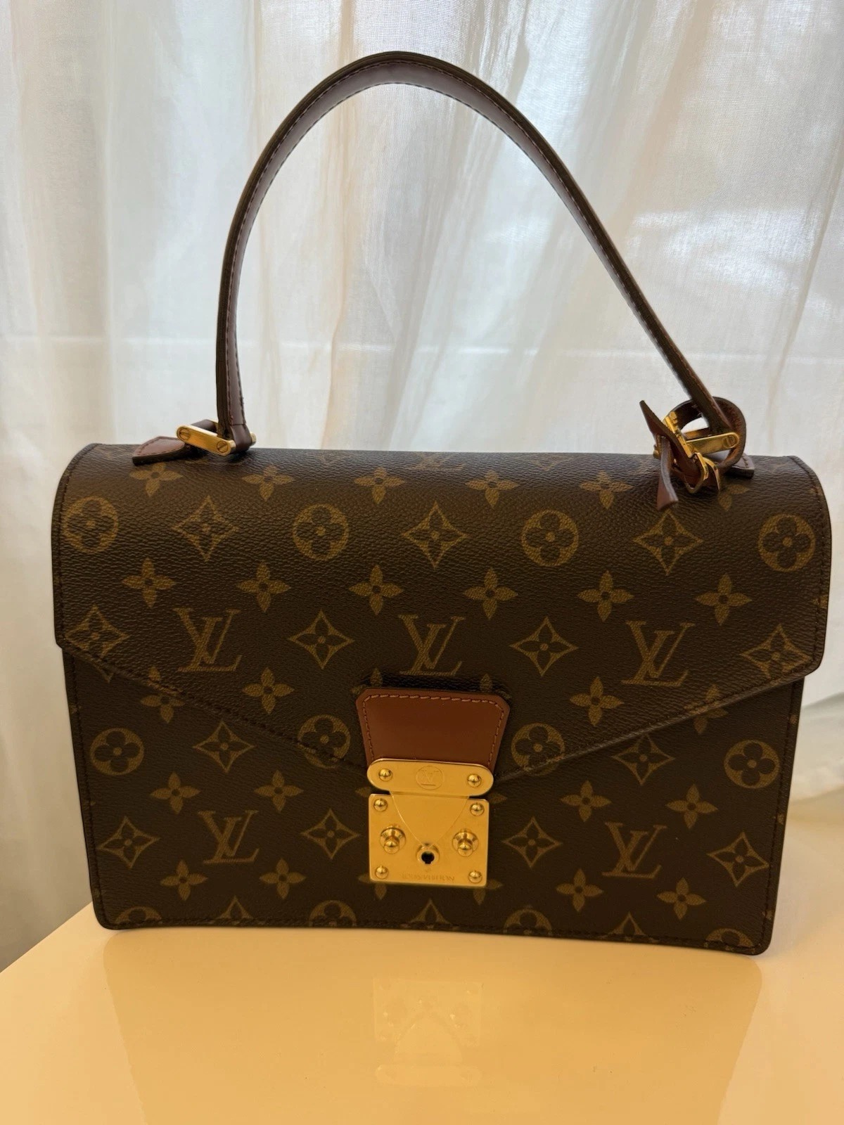 LOUIS VUITTON CONCORDE HANDBAG thumbnail 1
